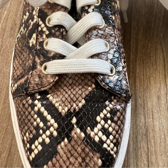 1901 Snake Print Leather Sneakers in Size 10 - Picture 4 of 11